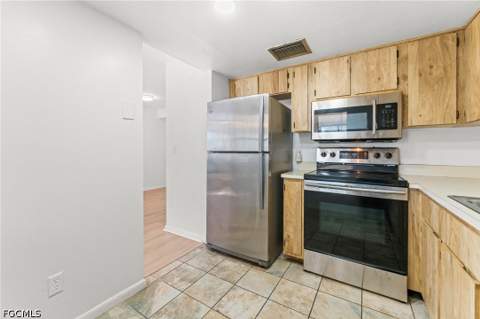 6142 Whiskey Creek Dr 611, Fort Myers FL - photo 10 of 29