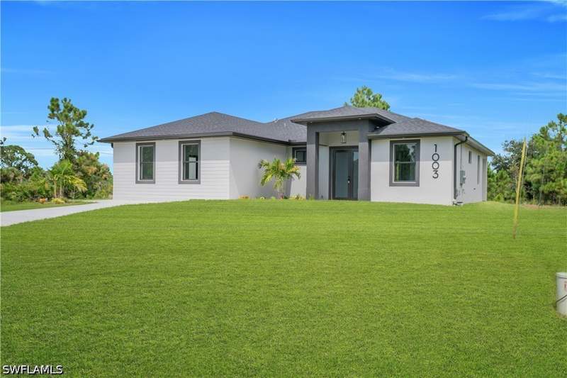 4 bedroom SingleFamilyResidence at 1003 Elgin St, Lehigh Acres, Lehigh Acres — photo 3
