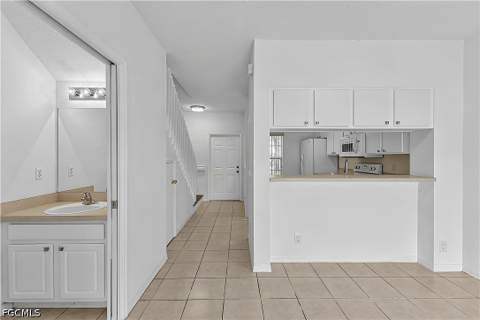 10035 Spyglass Hill Ln, Fort Myers FL - photo 11 of 45