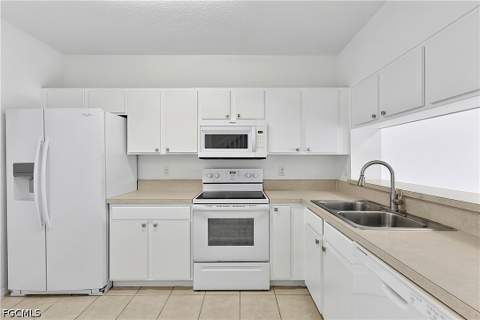 10035 Spyglass Hill Ln, Fort Myers FL - photo 15 of 45