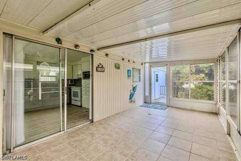 591 Cape Florida Ln, Naples FL - photo 22 of 23