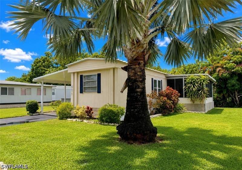 2 bedroom ManufacturedHome at 591 Cape Florida Ln, Naples Mobile Estates, Naples — photo 3