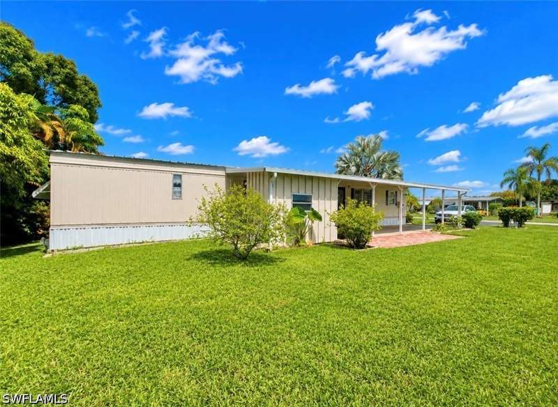 2 bedroom ManufacturedHome at 591 Cape Florida Ln, Naples Mobile Estates, Naples — photo 4