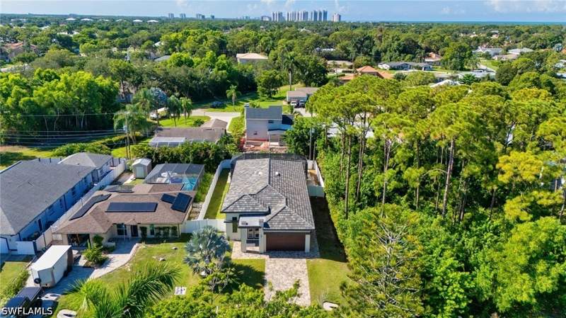 4 bedroom SingleFamilyResidence at 34 6th St, Bonita Shores, Bonita Springs — photo 4