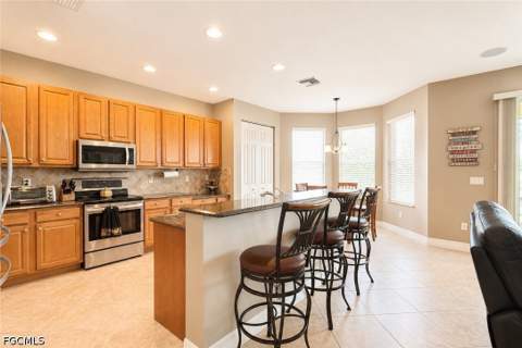 10471 Winged Elm Ln, Fort Myers FL - photo 10 of 50