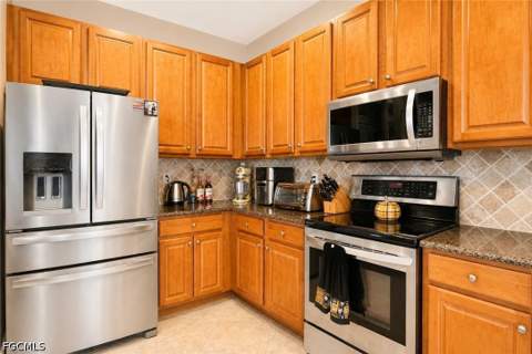 10471 Winged Elm Ln, Fort Myers FL - photo 14 of 50