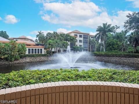 6710 Pelican Bay Blvd 412, Naples FL - photo 12 of 33