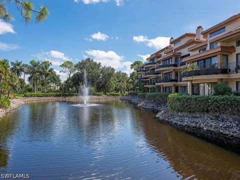 6710 Pelican Bay Blvd 412, Naples FL - photo 14 of 33