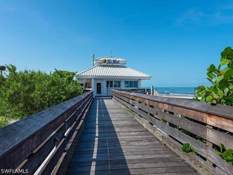 6710 Pelican Bay Blvd 412, Naples FL - photo 23 of 33