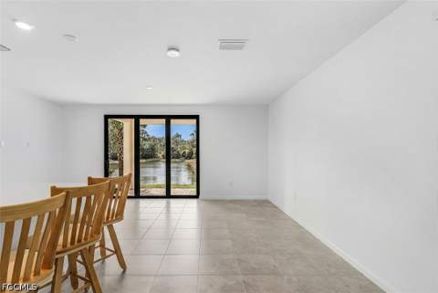 1485 Weeping Willow Ct, Cape Coral FL - photo 6 of 28