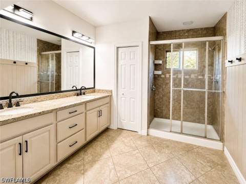 15338 Summit Place Cir 163, Naples FL - photo 19 of 40