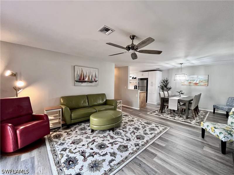 2 bedroom Attached at 186 Harrison Rd H4, Glades Country Club, Naples — photo 4