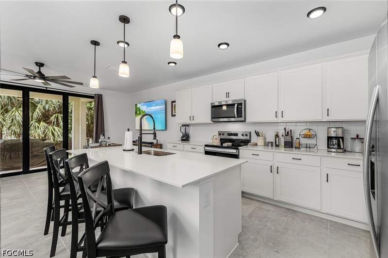 3 bedroom Townhouse at 1682 Lake Jessup Cir, Sawgrass At Coral Lakes, Cape Coral — photo 5