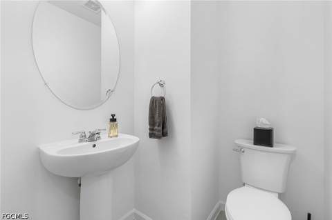 1682 Lake Jessup Cir, Cape Coral FL - photo 9 of 32