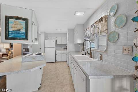 633 Forest Palm Ct, North Fort Myers FL - photo 14 of 38