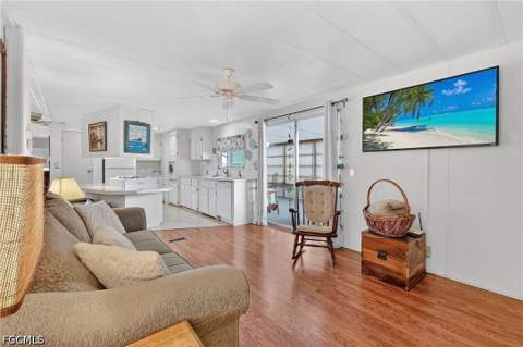 633 Forest Palm Ct, North Fort Myers FL - photo 20 of 38