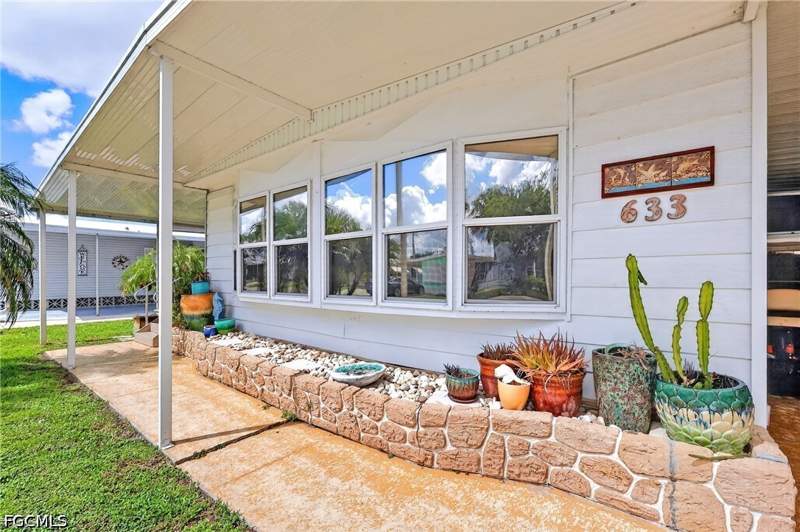 2 bedroom ManufacturedHome at 633 Forest Palm Ct, Forest Park Mobile Home, North Fort Myers — photo 5