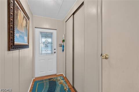 633 Forest Palm Ct, North Fort Myers FL - photo 7 of 38