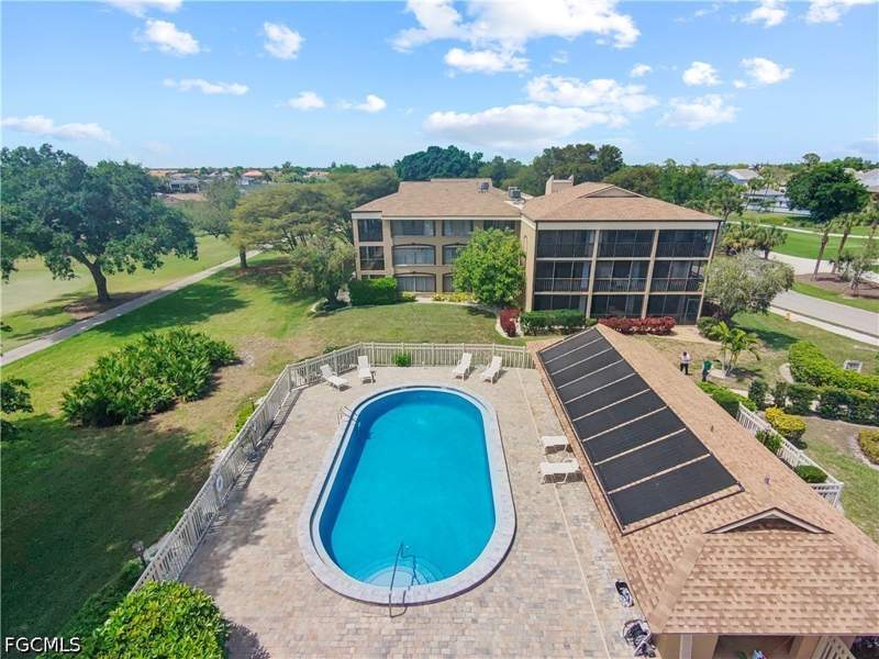 2 bedroom Condominium at 6216 Cougar Run 202, Sparrowood, Fort Myers — photo 2