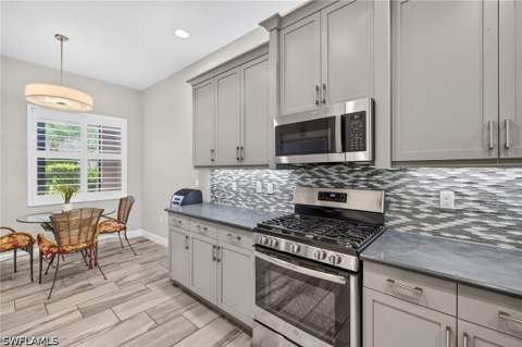 28405 Abruzzo Dr, Bonita Springs FL - photo 17 of 48