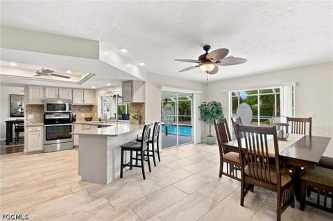 6829 Carmelle Dr, Fort Myers FL - photo 8 of 40