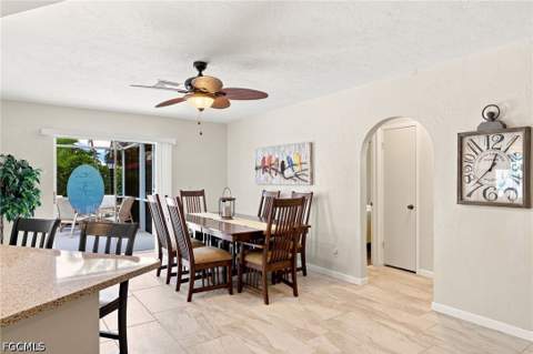 6829 Carmelle Dr, Fort Myers FL - photo 9 of 40