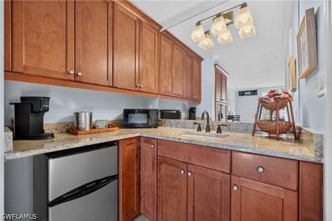 2555 9th St N 204, Naples FL - photo 11 of 29