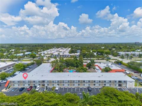 2555 9th St N 204, Naples FL - photo 18 of 29