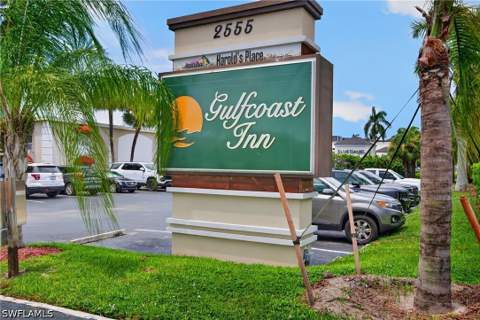 2555 9th St N 204, Naples FL - photo 19 of 29