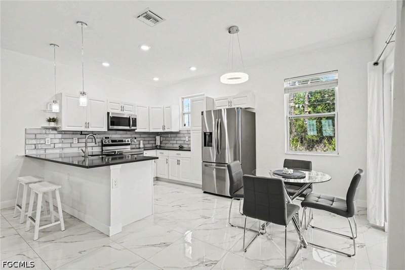 3 bedroom SingleFamilyResidence at 4108 4th St W, Lehigh Acres, Lehigh Acres — photo 2