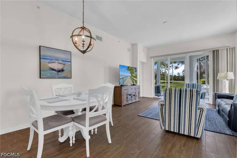 2 bedroom Townhouse at 12130 Summergate Cir 104, Summerwind, Fort Myers — photo 2