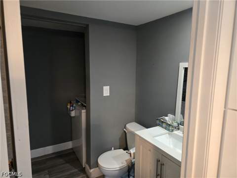 5240 Cedarbend Dr 3, Fort Myers FL - photo 9 of 21