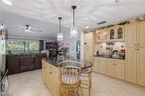 4448 Beechwood Lake Dr, Naples FL - photo 11 of 37