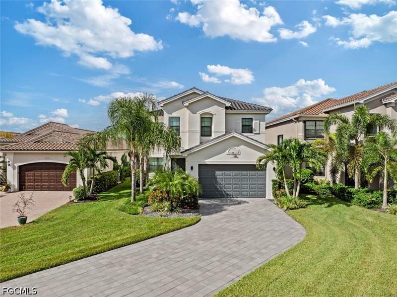 5 bedroom SingleFamilyResidence at 11604 Meadowrun Cir, Marina Bay, Fort Myers — photo 2