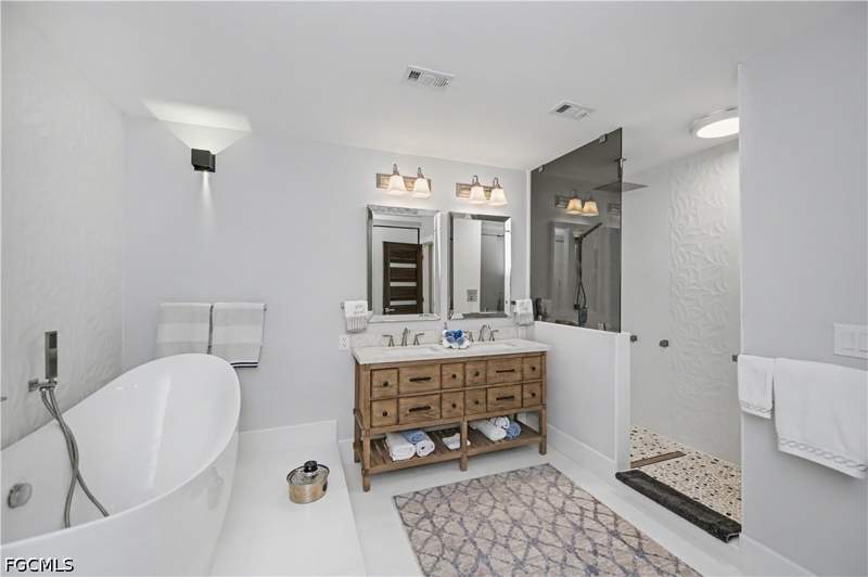 3 bedroom SingleFamilyResidence at 15141 Sam Snead Ln, Riverbend, North Fort Myers — photo 4