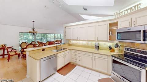776 Eagle Creek Dr 303, Naples FL - photo 12 of 27