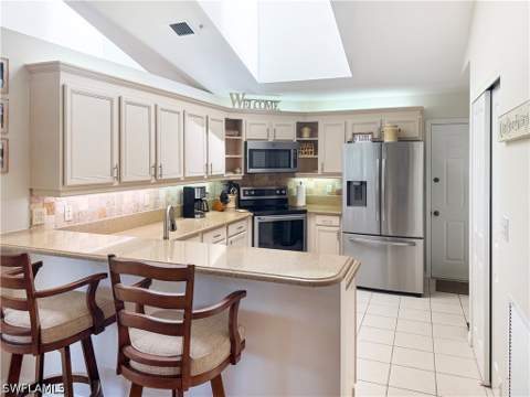 776 Eagle Creek Dr 303, Naples FL - photo 14 of 27