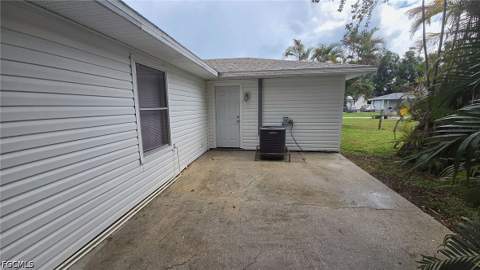 2624 Jean Marie Ct, Fort Myers FL - photo 17 of 24