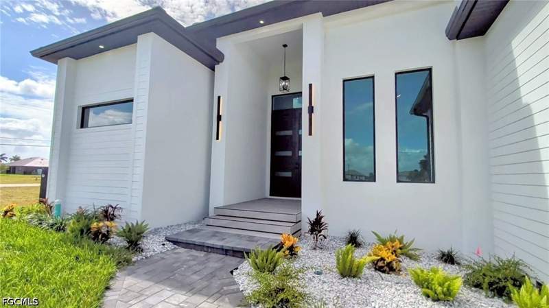 4 bedroom SingleFamilyResidence at 1606 NW 37th Ave, Cape Coral, Cape Coral — photo 2