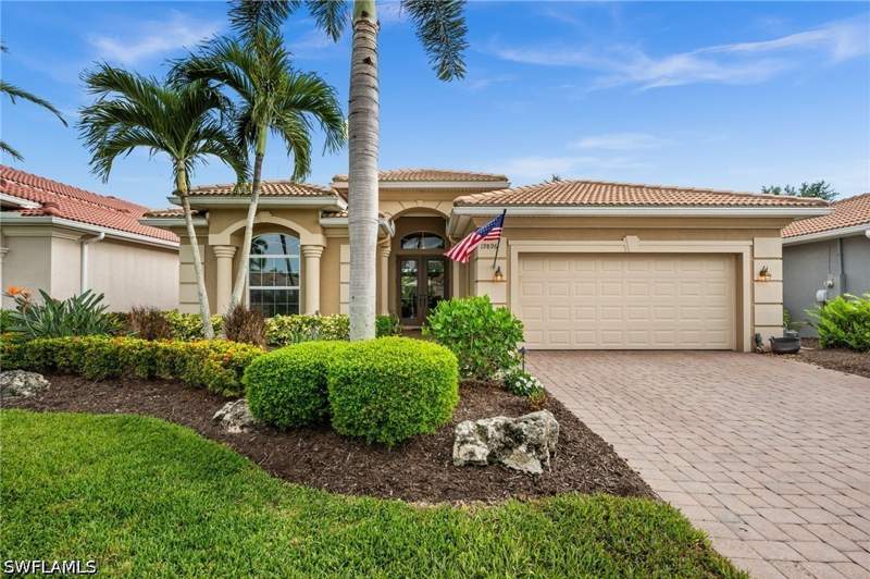 3 bedroom SingleFamilyResidence at 19896 Casa Verde Way, Belle Lago, Estero — photo 3