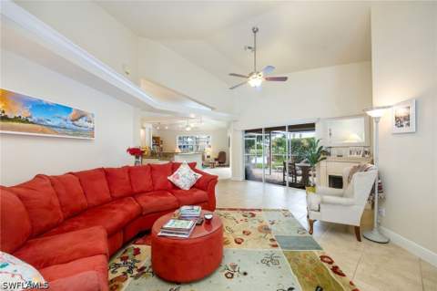 3651 Kent Dr, Naples FL - photo 9 of 39