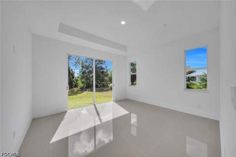 523 Harry Thayer Ave S, Lehigh Acres FL - photo 10 of 32