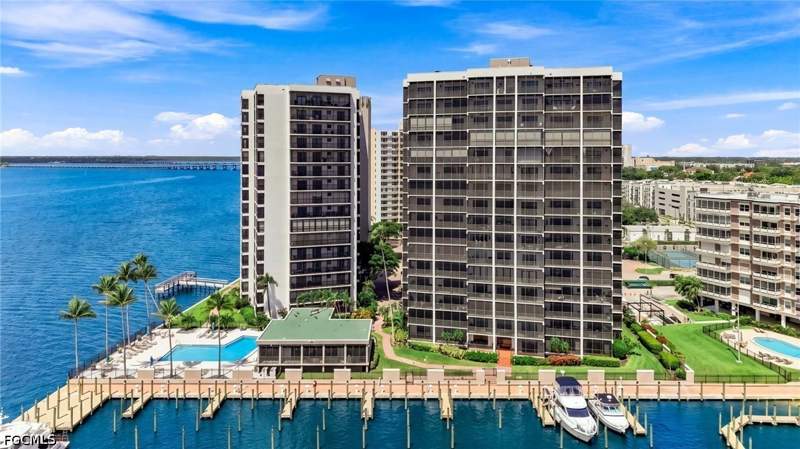 3 bedroom Condominium at 1920 Virginia Ave 101, Pointe Royale, Fort Myers — photo 3