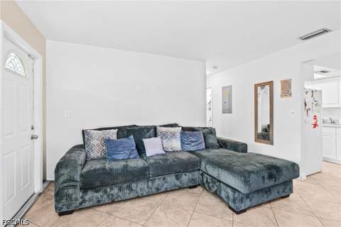 1099 Vineyard Pl, Lehigh Acres FL - photo 8 of 29