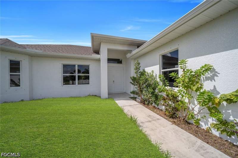 3 bedroom SingleFamilyResidence at 856 William Denver St, Lehigh Acres, Lehigh Acres — photo 4