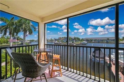 4647 SE 17th Pl 105, Cape Coral FL - photo 8 of 39
