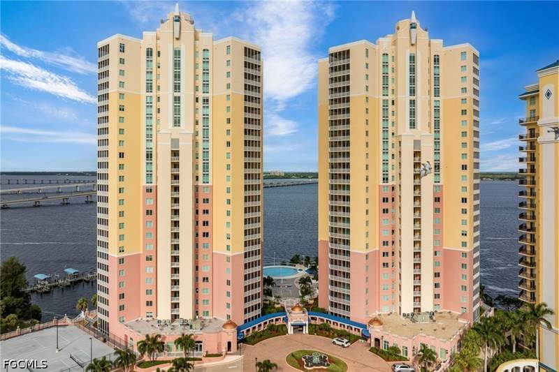 3 bedroom Condominium at 2743 1st St 1003, Riviera, Fort Myers — photo 3