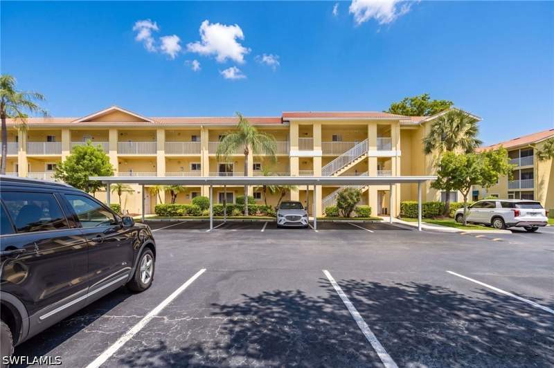 2 bedroom Condominium at 8274 Key Royal Cir 1022, Key Royal Condominiums, Naples — photo 4