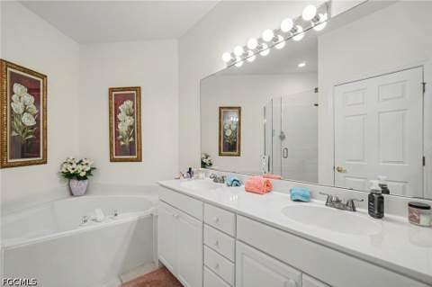 10011 Sky View Way 1805, Fort Myers FL - photo 16 of 45