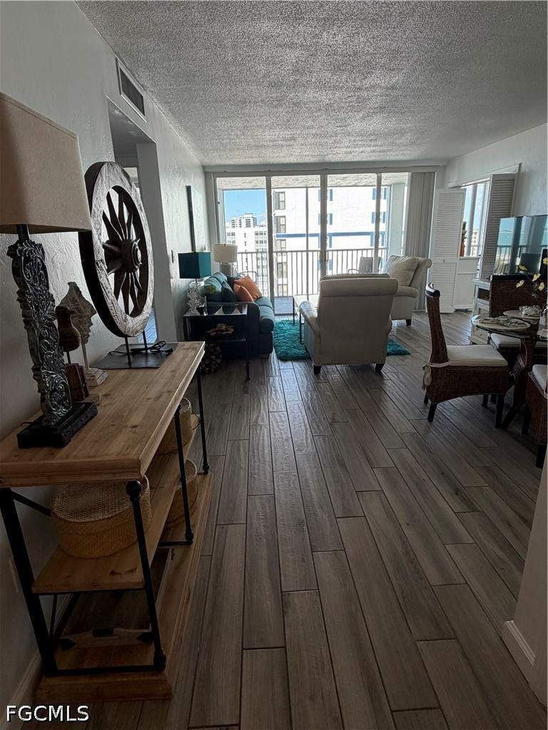 2 bedroom Condominium at 7146 Estero Blvd 815, Creciente Condo North, Fort Myers Beach — photo 4